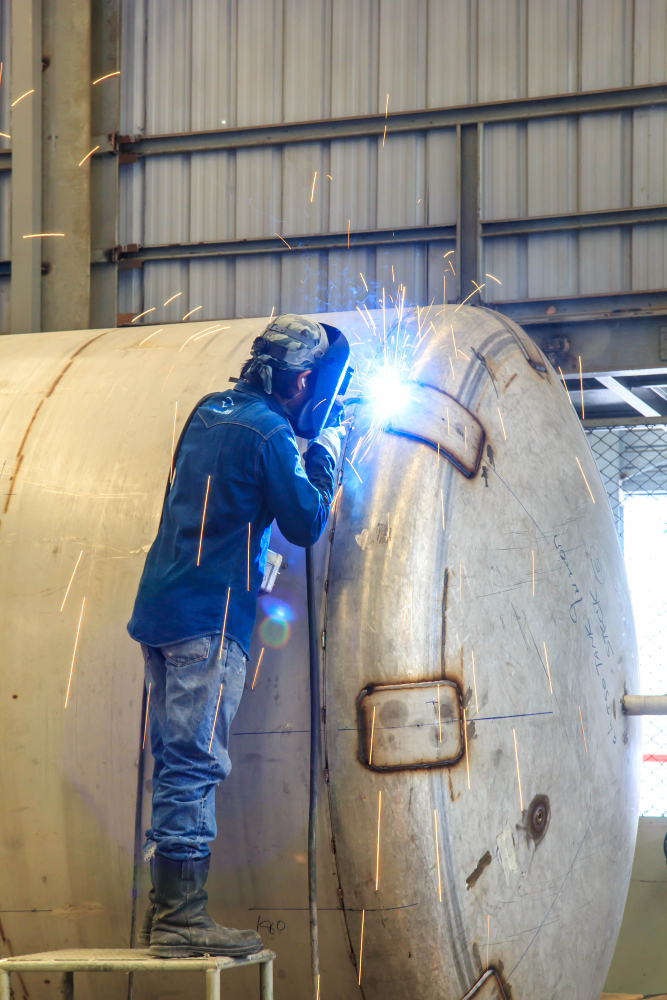 APUNTALAMIENTO Y CORTE DE TANQUE TK-10001